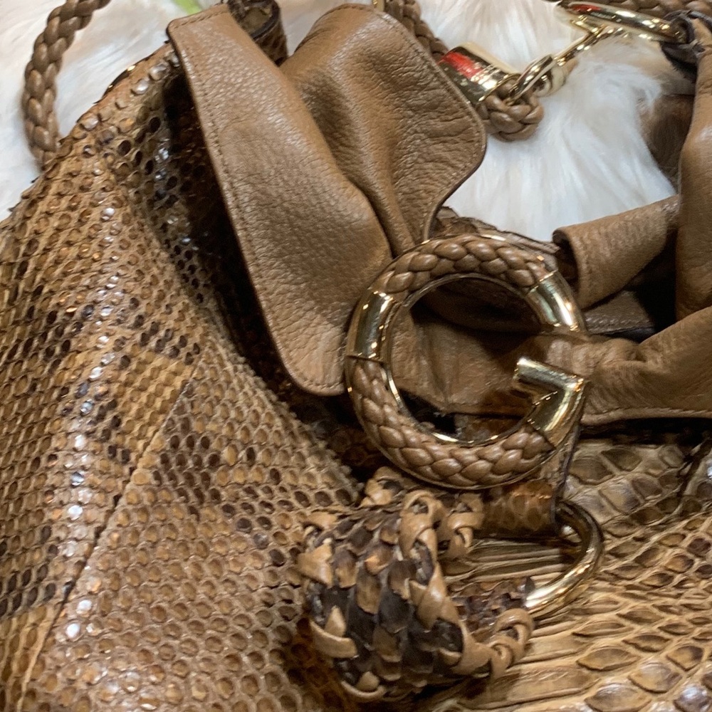 💕⬇️ SALE ⬇️💕 Gucci Python Hobo - Picture 6 of 17